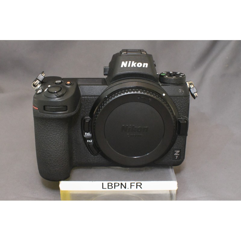 NIKON Z7.