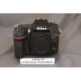 NIKON D7100