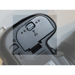 nikon-couvercle-accu-pour-Z5II officiel La Boutique Nikon France Paris