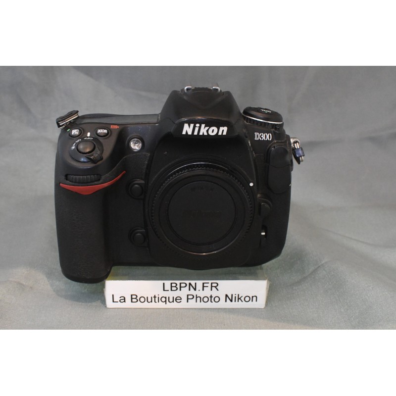 NIKON D300
