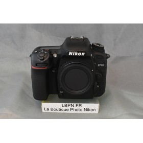NIKON D7500