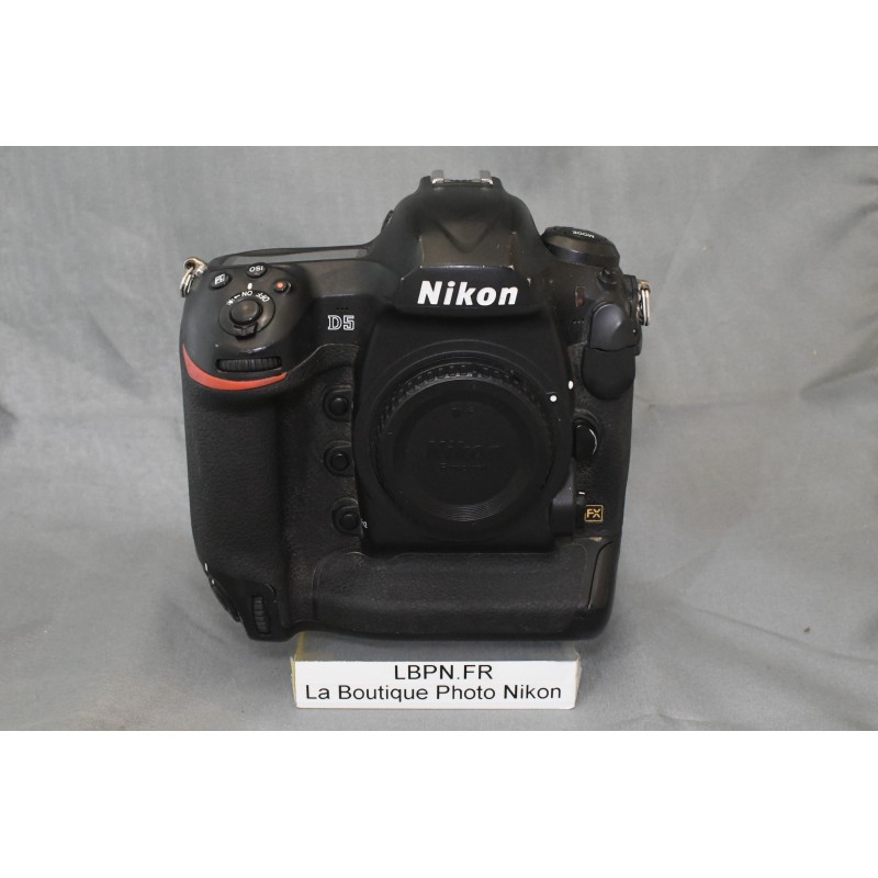 NIKON D5