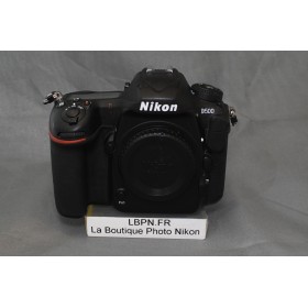 NIKON D500