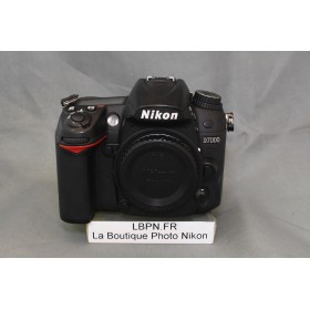 NIKON D7000