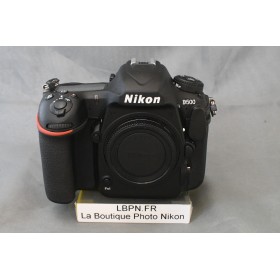 NIKON D500
