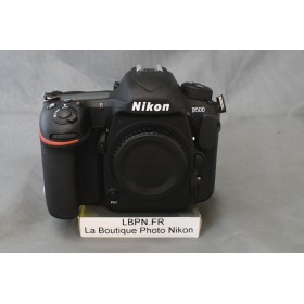 NIKON D500