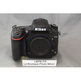 NIKON D750