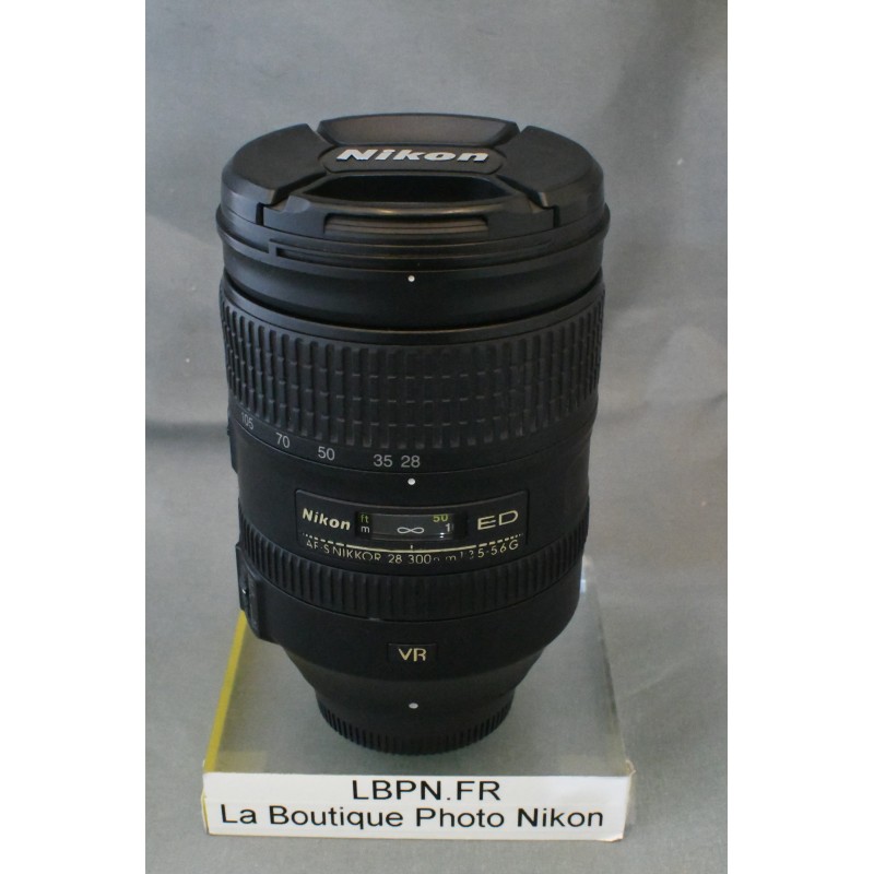 NIKON AFS 28-300/3.5-5.6 VR