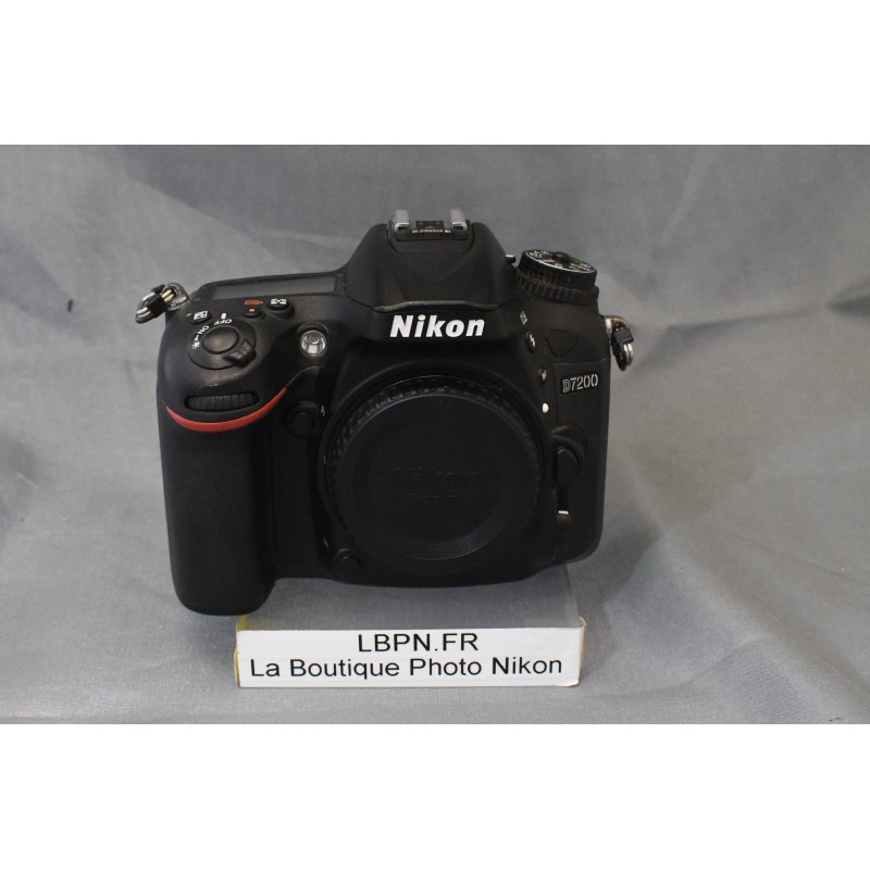NIKON D7200