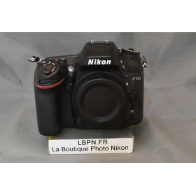 NIKON D7100