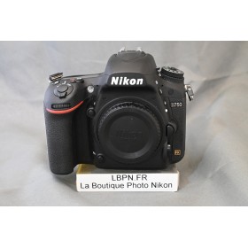 NIKON D750
