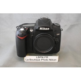 NIKON D90