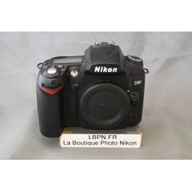 NIKON D90
