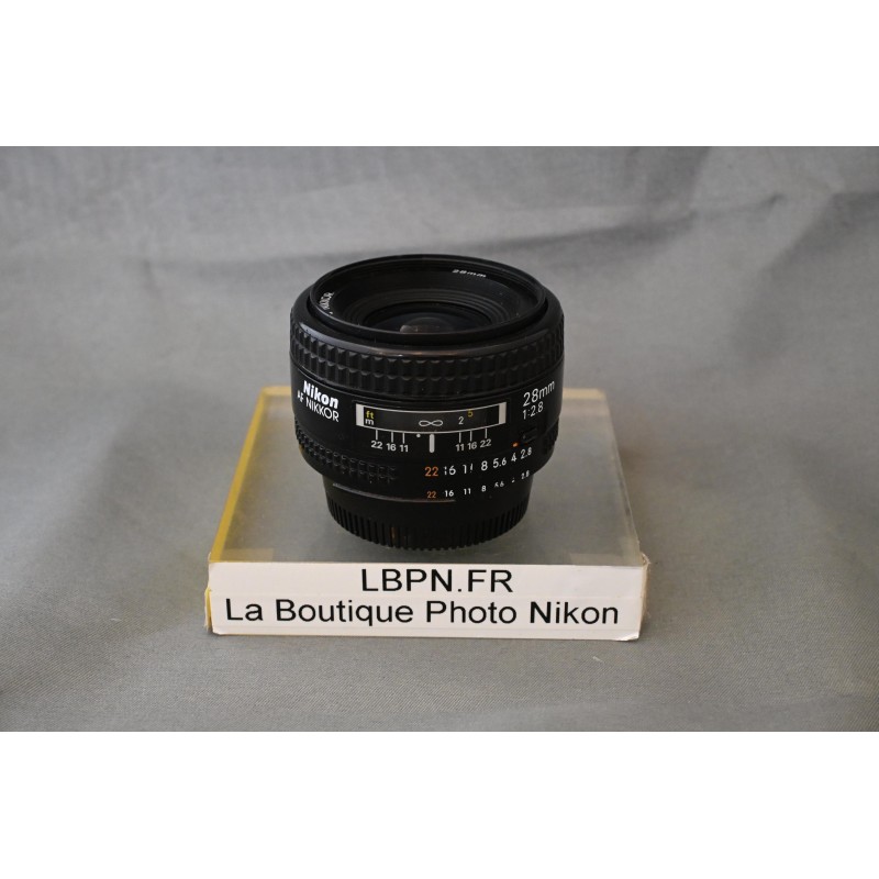 NIKON AF 28/2.8