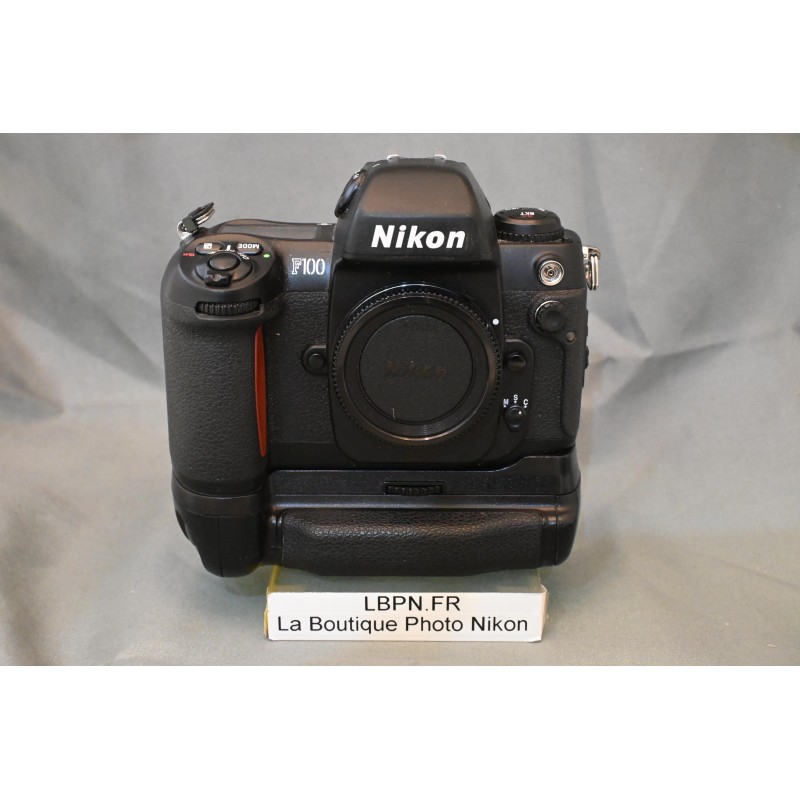 NIKON F100 + MB-15