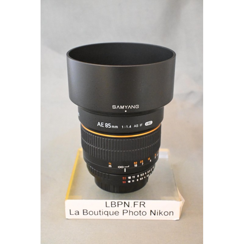 SAMYANG 85/1.4 AE / NIKON