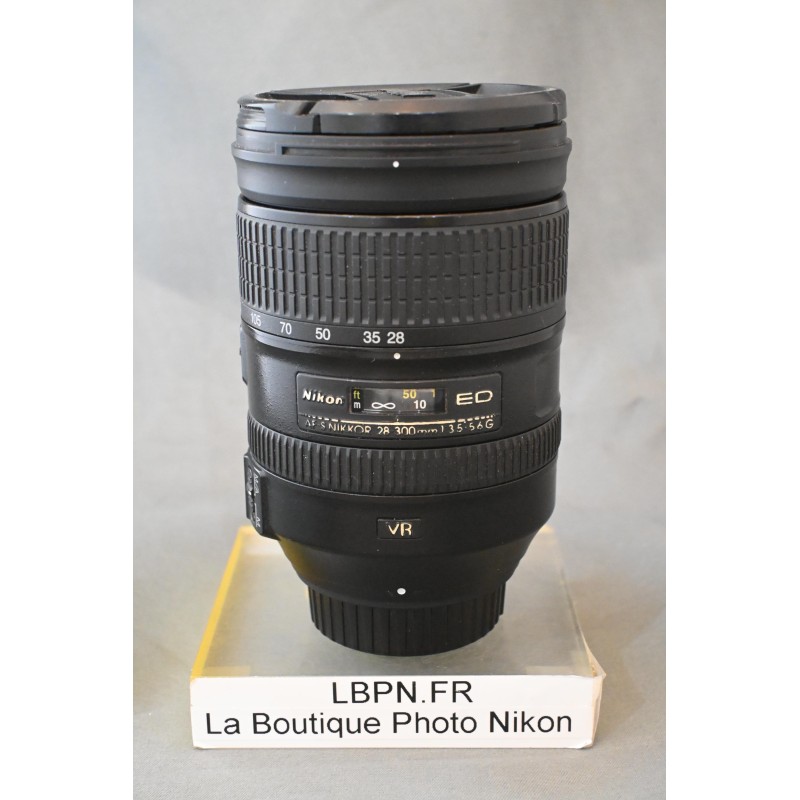 NIKON AFS 28-300/3.5-5.6 VR