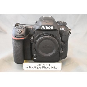 NIKON D500