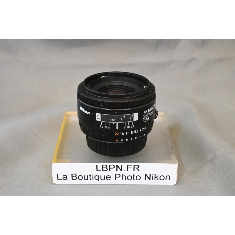 NIKON AF 28/2.8