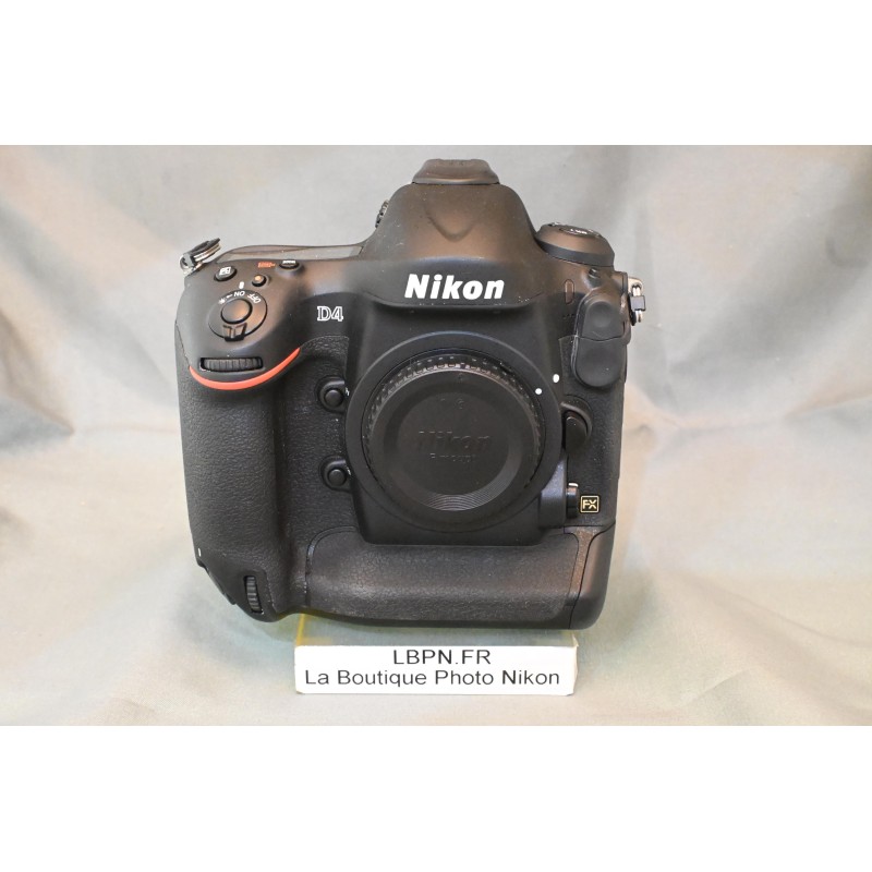 NIKON D4