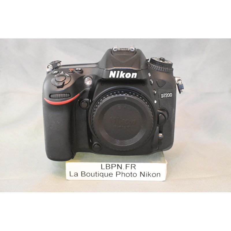 NIKON D7200