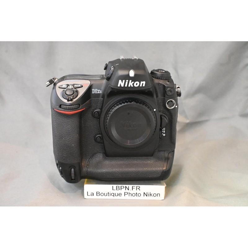 NIKON D2XS